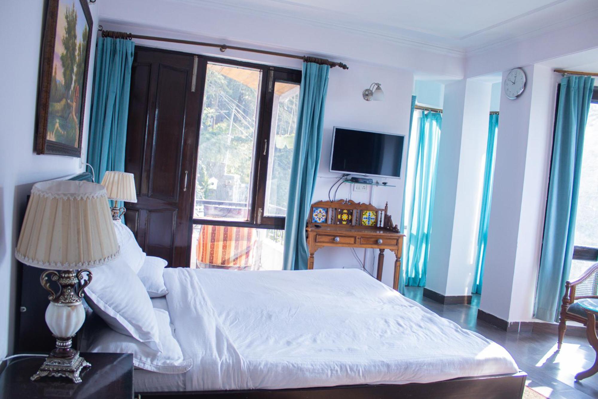 Villa Whispering Pines Shimla Exterior foto
